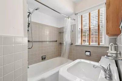 1615 Dobson Street, Evanston, IL 60202 - Photo 15