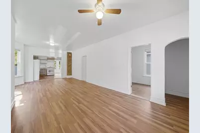 10560 S Edbrooke Avenue, Chicago, IL 60628 - Photo 3