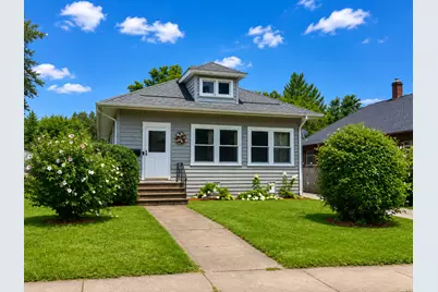319 Oak Street, Elgin, IL 60123 - Photo 1