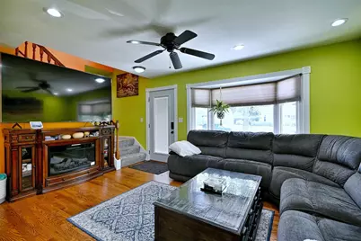 214 N William Street, Mount Prospect, IL 60056 - Photo 5