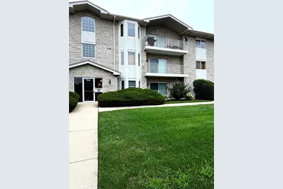 717 N 5th Avenue #101, Addison, IL 60101 - Photo 1
