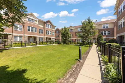 231 N West Street #0, Wheaton, IL 60187 - Photo 21