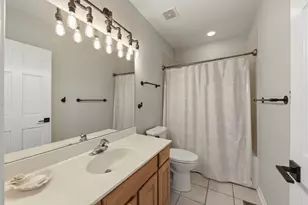 231 N West St, Wheaton, IL 60187 - Photo 17