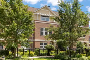 231 N West St, Wheaton, IL 60187 - Photo 23