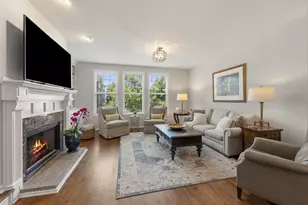 231 N West St, Wheaton, IL 60187 - Photo 11