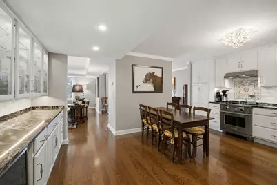 640 Winnetka Mews #403, Winnetka, IL 60093 - Photo 5