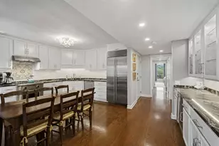 640 Winnetka Mews, Winnetka, IL 60093 - Photo 3