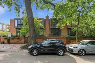 2206 N Burling St, Chicago, IL 60614 - Photo 1