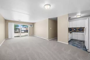 765 Grove Dr, Buffalo Grove, IL 60089 - Photo 7