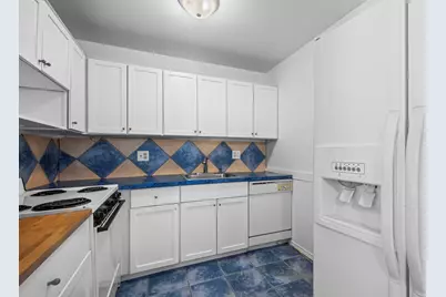 765 Grove Drive #103, Buffalo Grove, IL 60089 - Photo 9