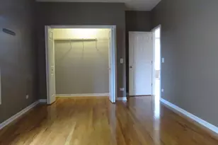 633 E Bowen Ave, Chicago, IL 60653 - Photo 9