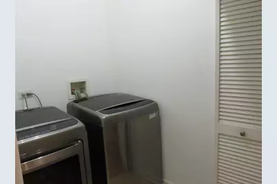 633 E Bowen Avenue #1W, Chicago, IL 60653 - Photo 19