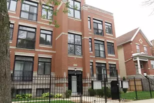 633 E Bowen Ave, Chicago, IL 60653 - Photo 1