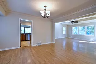 215 E Grantley Ave, Elmhurst, IL 60126 - Photo 9