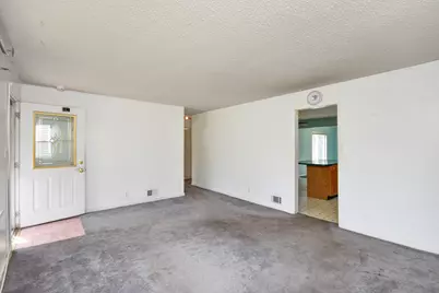 1016 W King Street, Decatur, IL 62522 - Photo 9