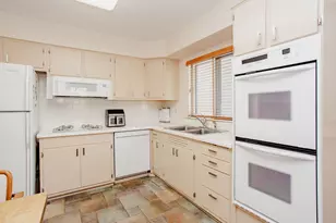1133 Kenton Rd, Deerfield, IL 60015 - Photo 9