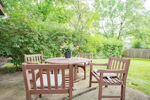 1133 Kenton Rd, Deerfield, IL 60015 - Photo 29