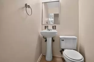9231 N Lowell Ave, Skokie, IL 60076 - Photo 19