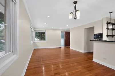 9231 N Lowell Avenue, Skokie, IL 60076 - Photo 3