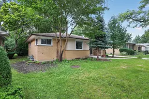 9231 N Lowell Ave, Skokie, IL 60076 - Photo 29