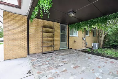 9231 N Lowell Avenue, Skokie, IL 60076 - Photo 25