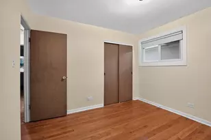 9231 N Lowell Ave, Skokie, IL 60076 - Photo 13