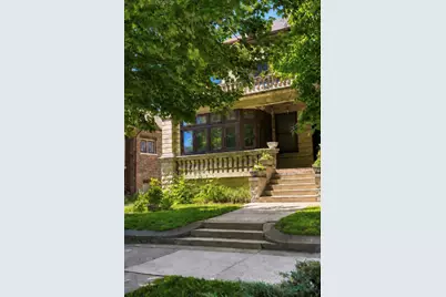 7608 S Ridgeland Avenue, Chicago, IL 60649 - Photo 1