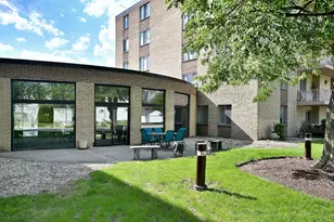 110 W Butterfield Rd, Elmhurst, IL 60126 - Photo 29