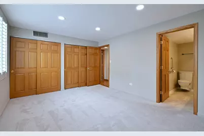 110 W Butterfield Road #302S, Elmhurst, IL 60126 - Photo 23