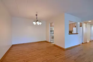 110 W Butterfield Rd, Elmhurst, IL 60126 - Photo 9