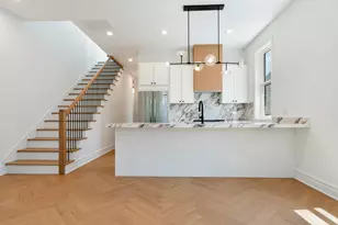 3329 N Whipple St, Chicago, IL 60618 - Photo 7