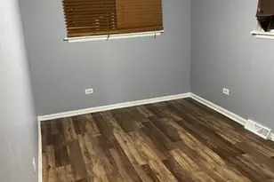 332 W 100th St, Chicago, IL 60628 - Photo 15