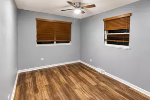 332 W 100th St, Chicago, IL 60628 - Photo 5