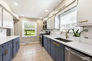 125 W Adams St, Villa Park, IL 60181 - Photo 7