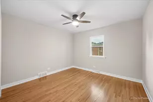 662 Orchard Ct, Roselle, IL 60172 - Photo 23