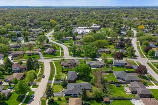662 Orchard Ct, Roselle, IL 60172 - Photo 41