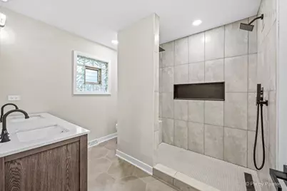 662 Orchard Court, Roselle, IL 60172 - Photo 19