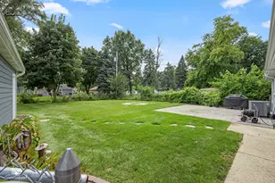 6907 W 111th Pl, Worth, IL 60482 - Photo 25
