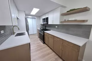 512 Redondo Dr, Downers Grove, IL 60516 - Photo 5
