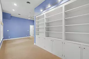 611 S James St, Champaign, IL 61821 - Photo 25