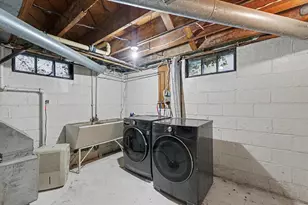 611 S James St, Champaign, IL 61821 - Photo 41