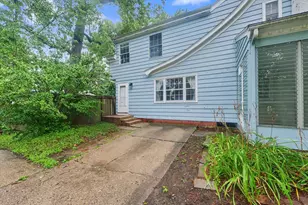 611 S James St, Champaign, IL 61821 - Photo 45