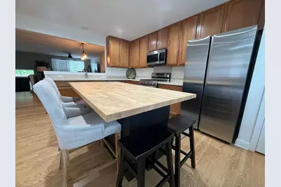 995 Reserve Drive, Elgin, IL 60124 - Photo 7