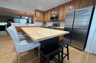 995 Reserve Dr, Elgin, IL 60124 - Photo 7