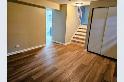 210 Redwood Court, Vernon Hills, IL 60061 - Photo 23