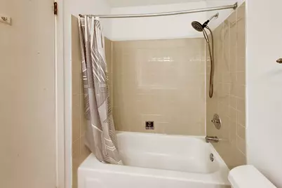 [Address not provided], Wheaton, IL 60189 - Photo 23