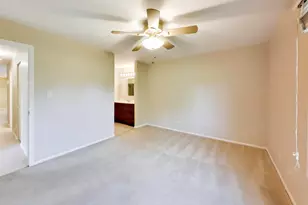 [Address not provided], Wheaton, IL 60189 - Photo 15