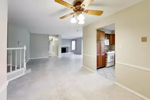 [Address not provided], Wheaton, IL 60189 - Photo 11