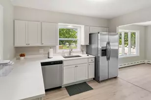2226 Marshall Pkwy, Waukegan, IL 60085 - Photo 5