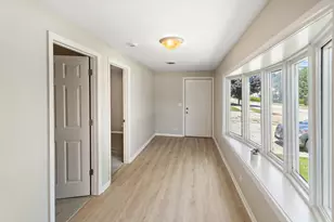 2226 Marshall Pkwy, Waukegan, IL 60085 - Photo 19